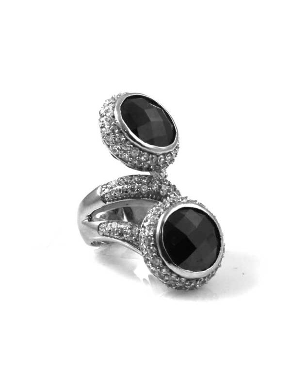 Anello in argento da donna maestoso