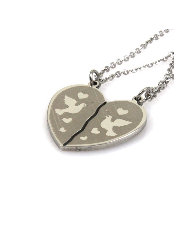 Collana con cuore che si divide con colombi