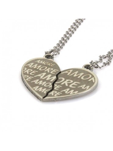 Collana con cuore che si divide con scritta amore